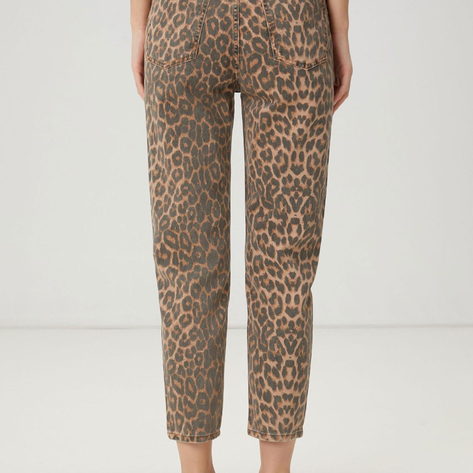 Beymen Club Kadin Mom Fit Leopar Desenli Jean Pantolon