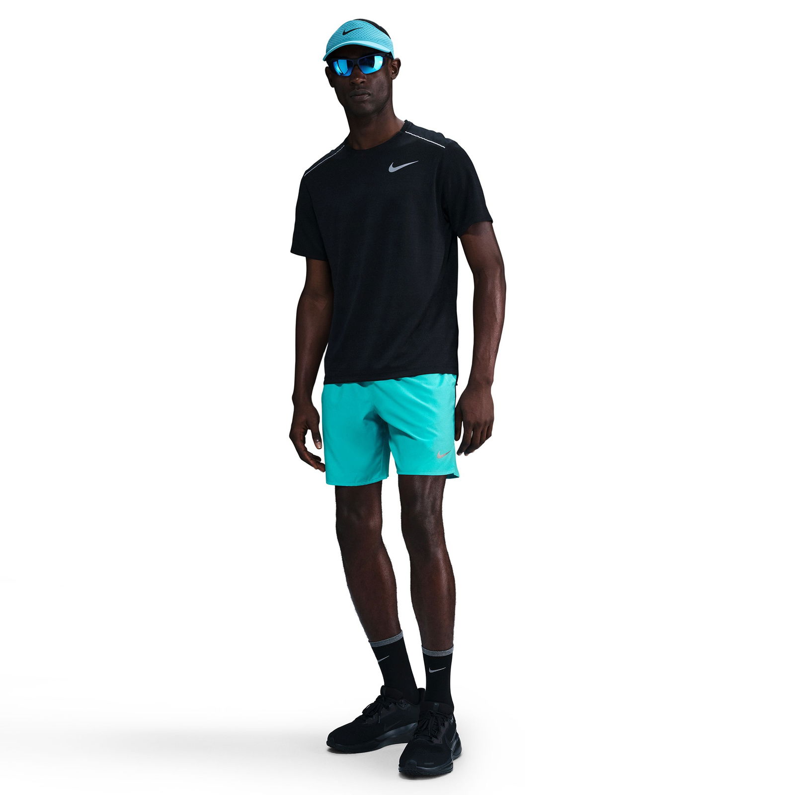 Nike Dri-Fit Challenger 18 cm Erkek Yeşil Şort