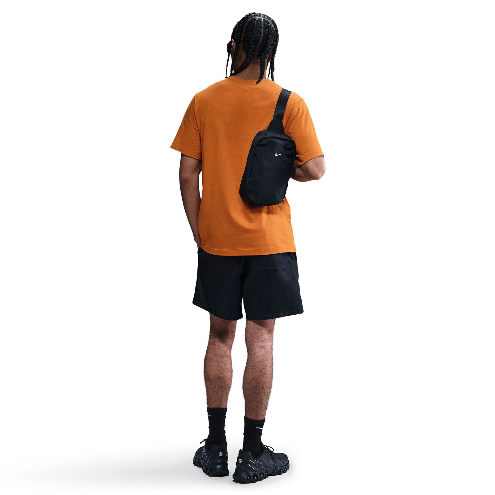 Nike Sportswear Club Erkek Turuncu T-Shirt