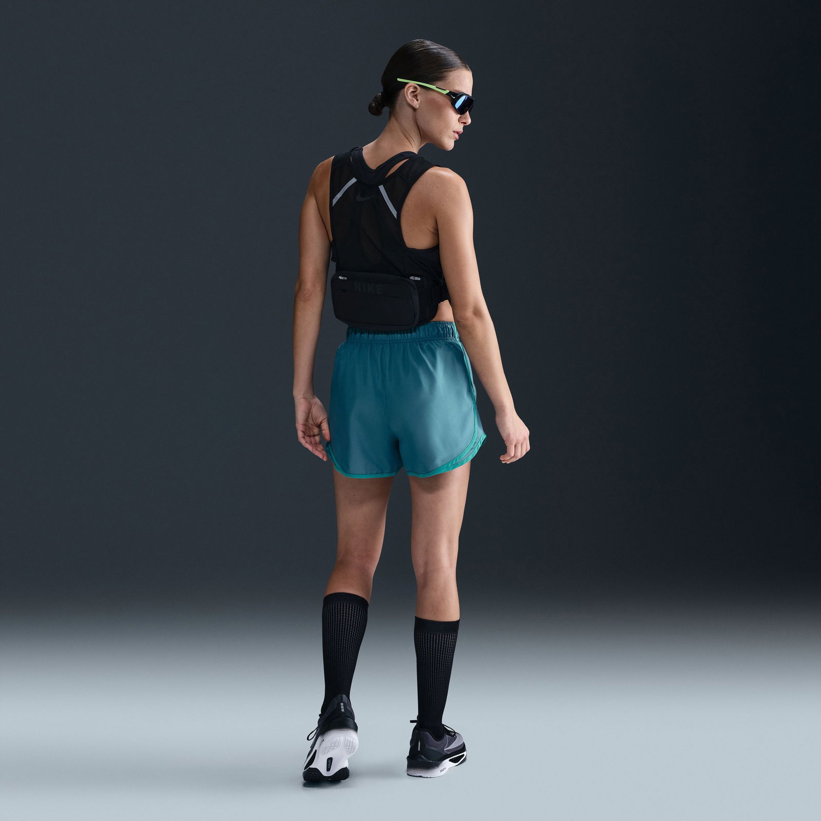 Nike Tempo Dri-Fit 8 cm Kadın Mavi Şort