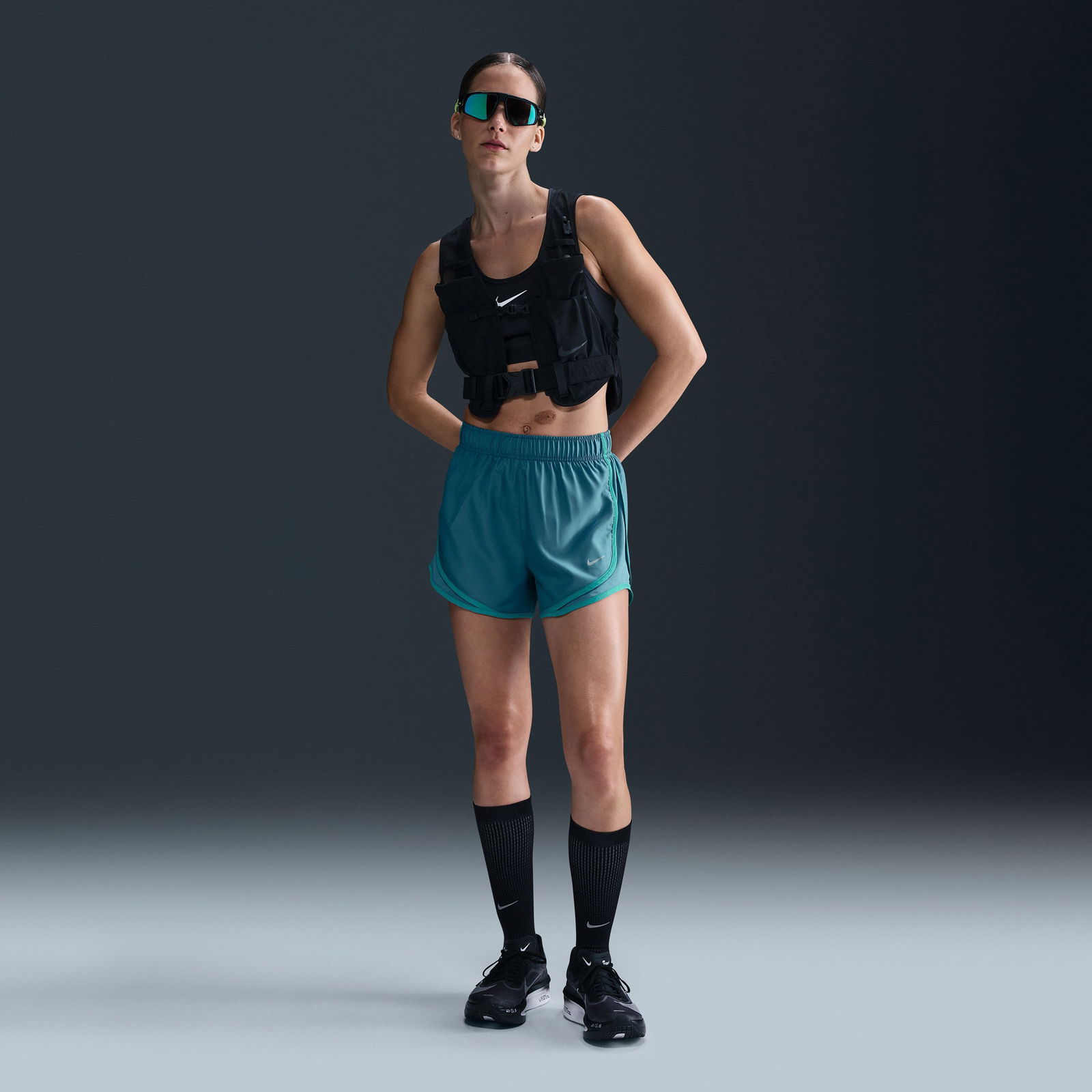Nike Tempo Dri-Fit 8 cm Kadın Mavi Şort
