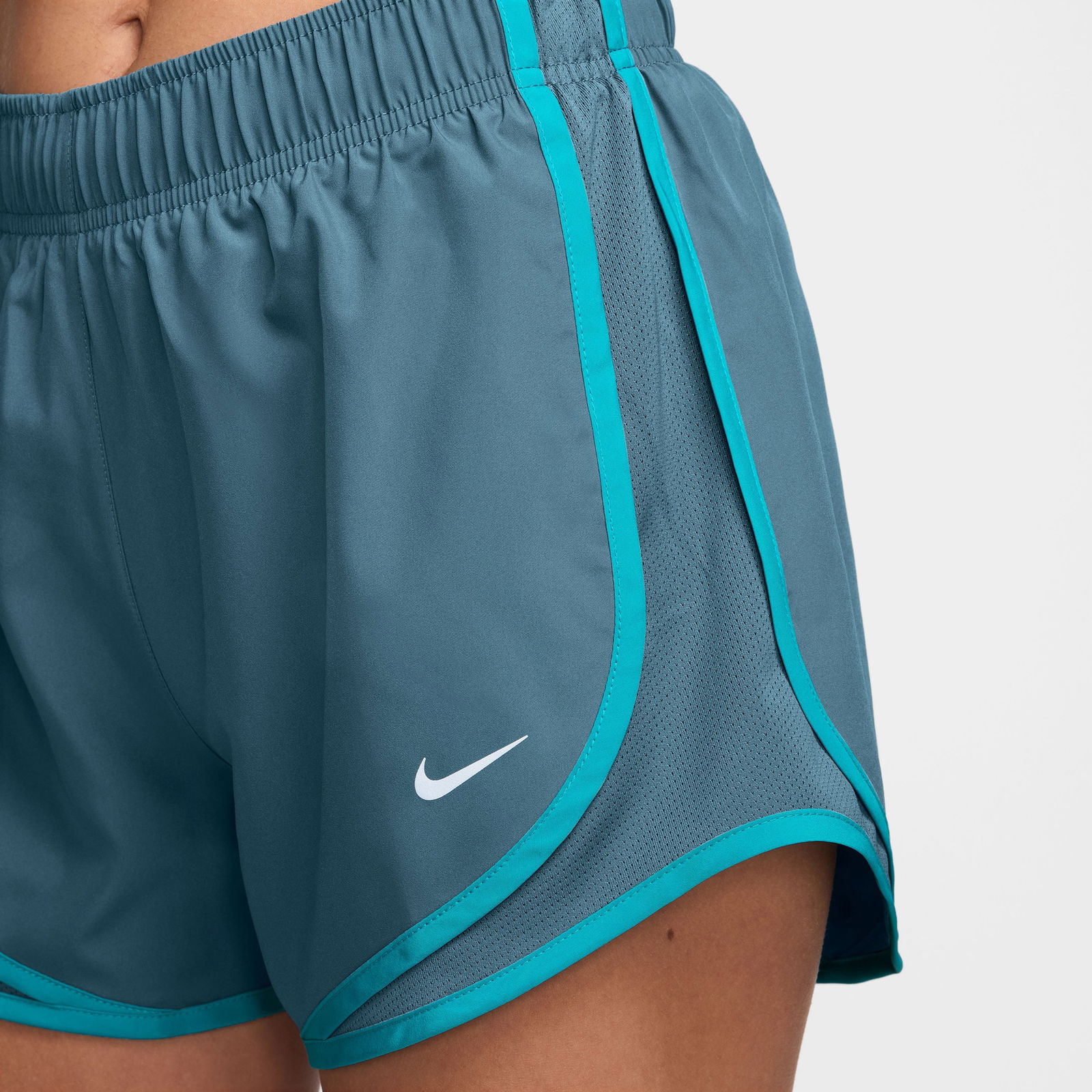 Nike Tempo Dri-Fit 8 cm Kadın Mavi Şort