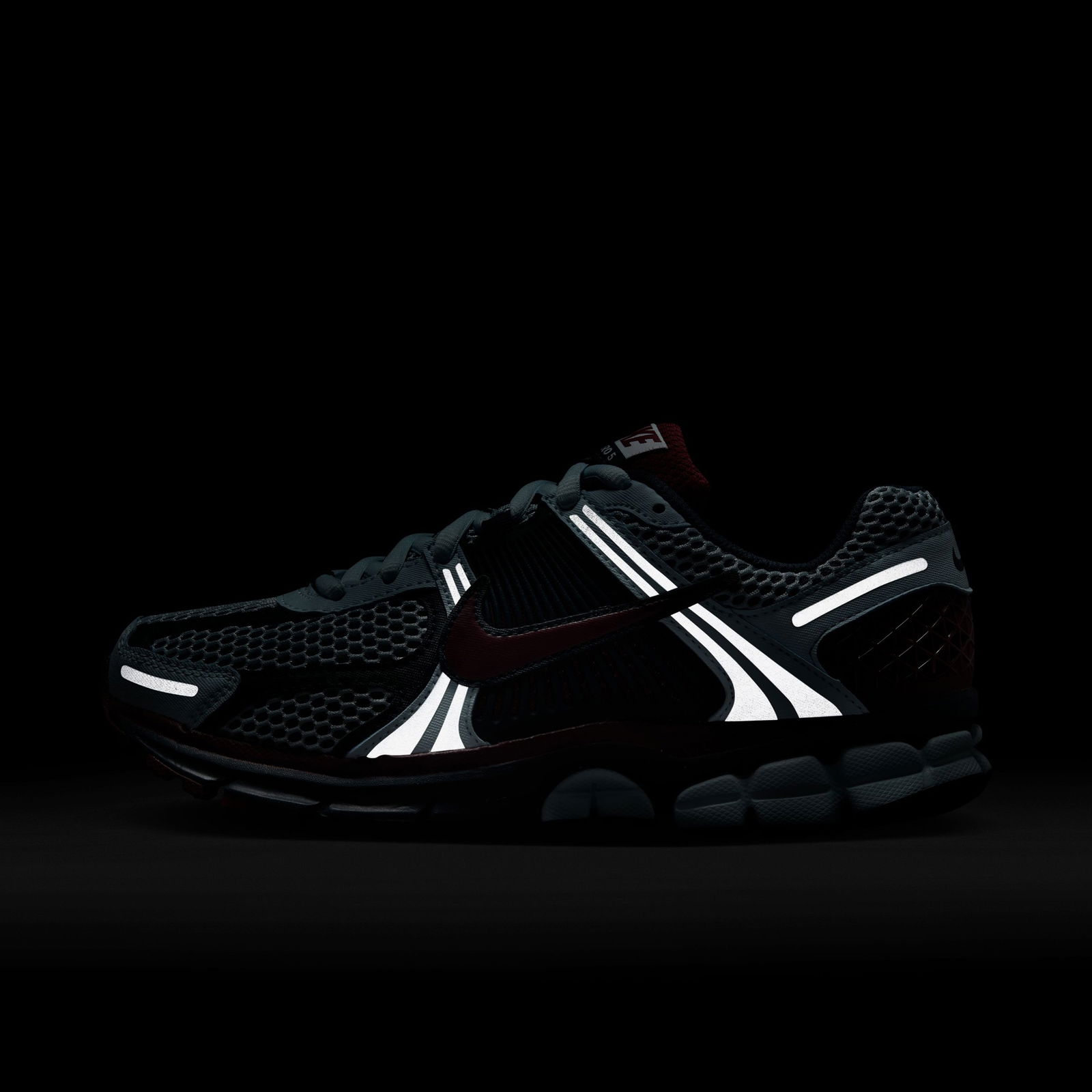 Nike Zoom Vomero 5 Kadın Lacivert Spor Ayakkabı