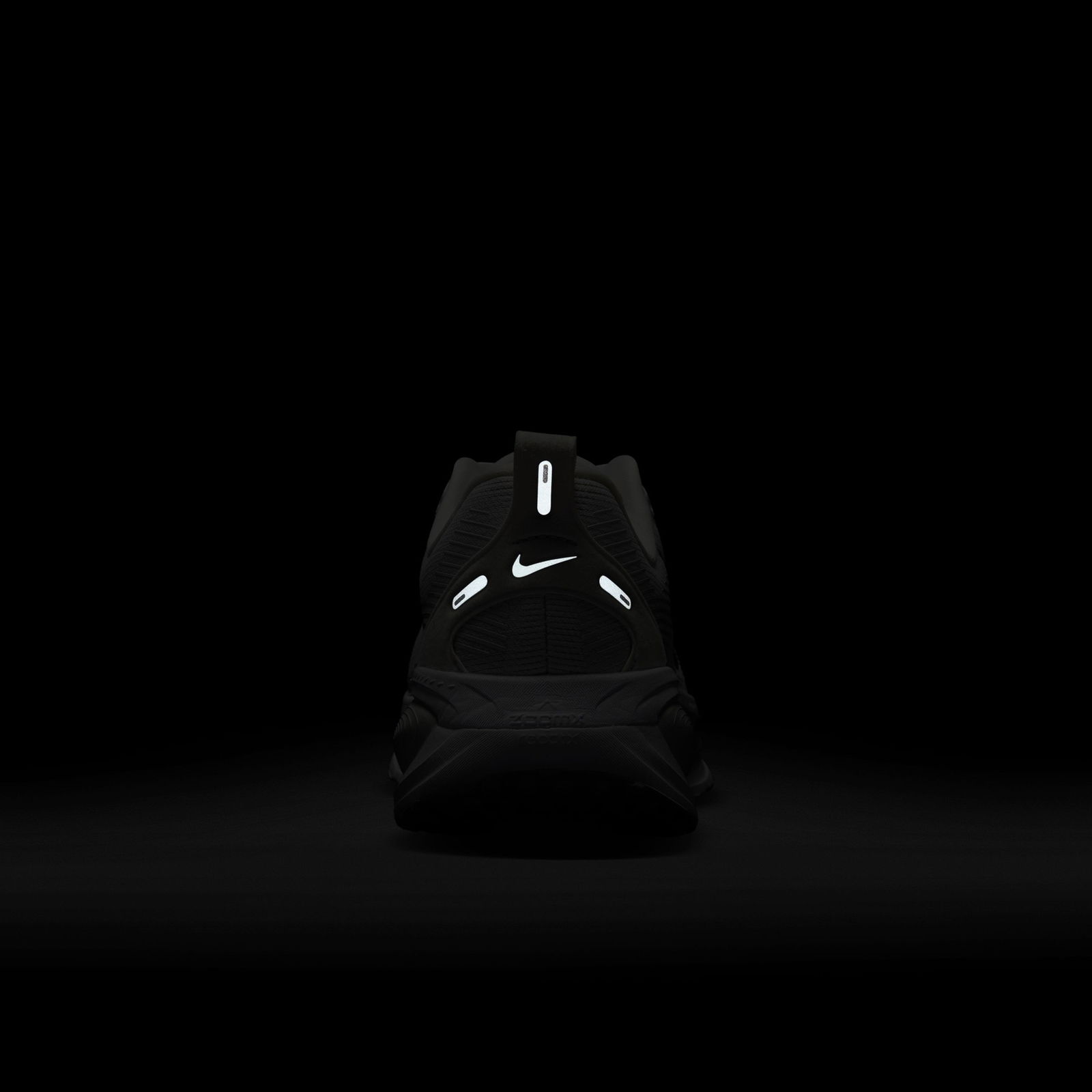 Nike Vomero 18 Kadın Beyaz Koşu Ayakkabısı