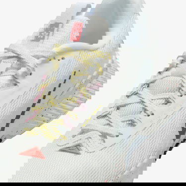  Nike Juniper Trail 3 Kadın Beyaz Koşu Ayakkabısı