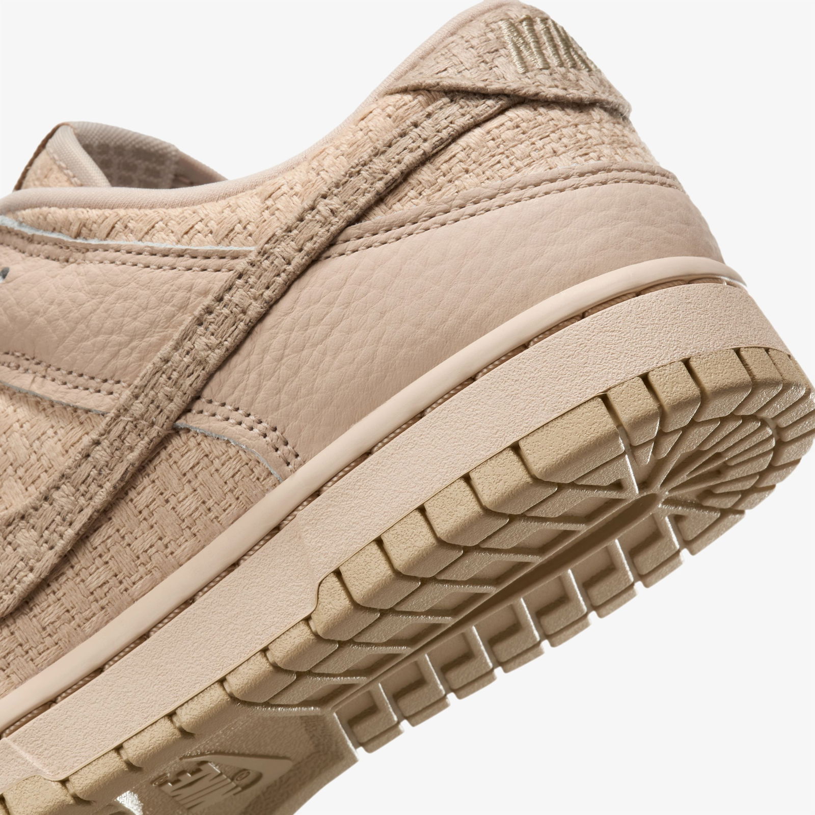 Nike Dunk Low Kadın Beyaz Spor Ayakkabı