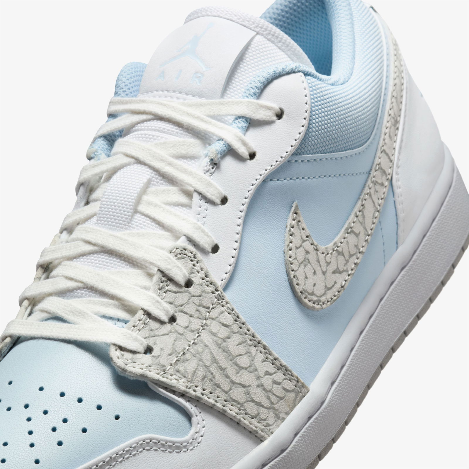Jordan Air 1 Low SE Erkek Mavi Spor Ayakkabı