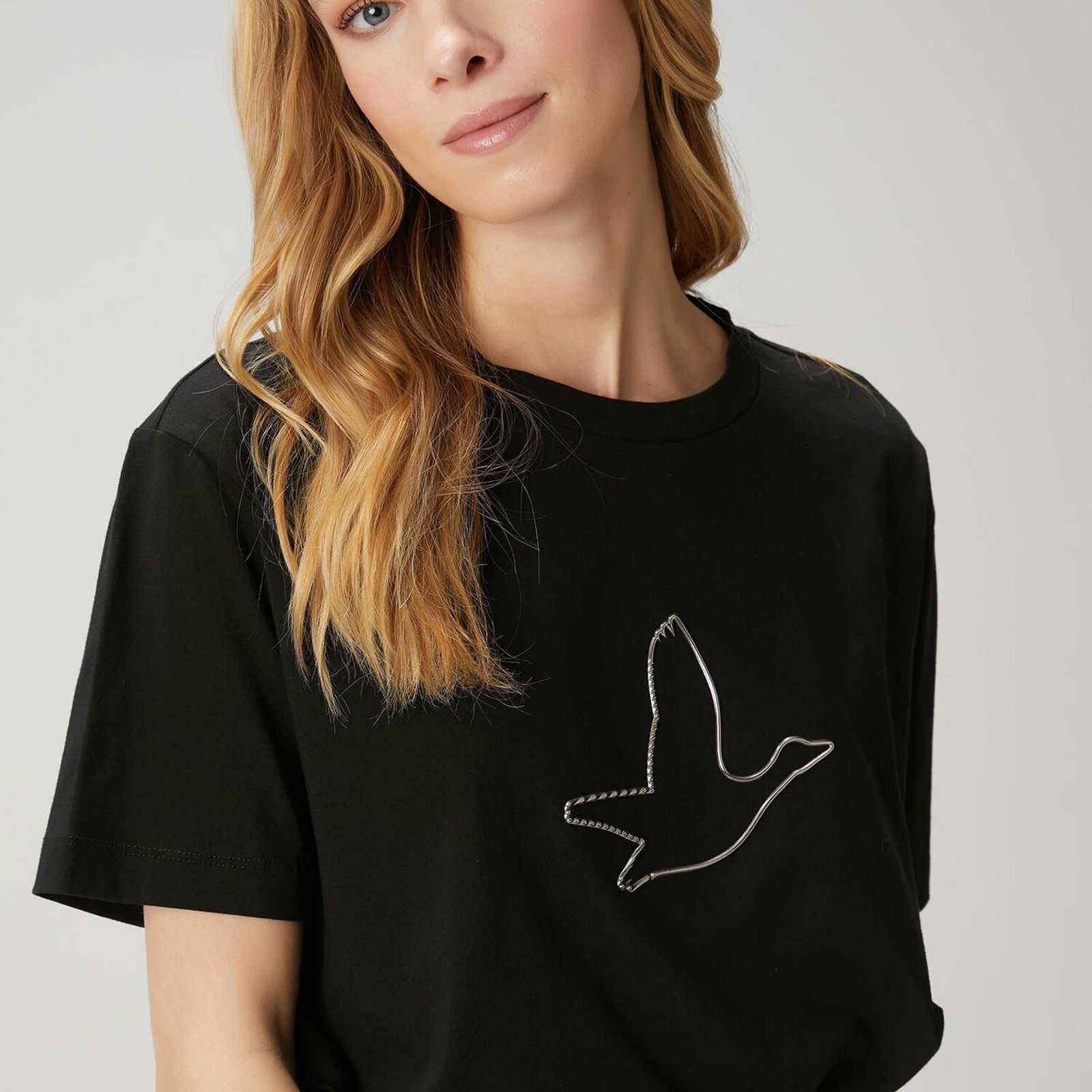 Beymen Club Kadin Siyah Metalik Logo Detaylı T-shirt