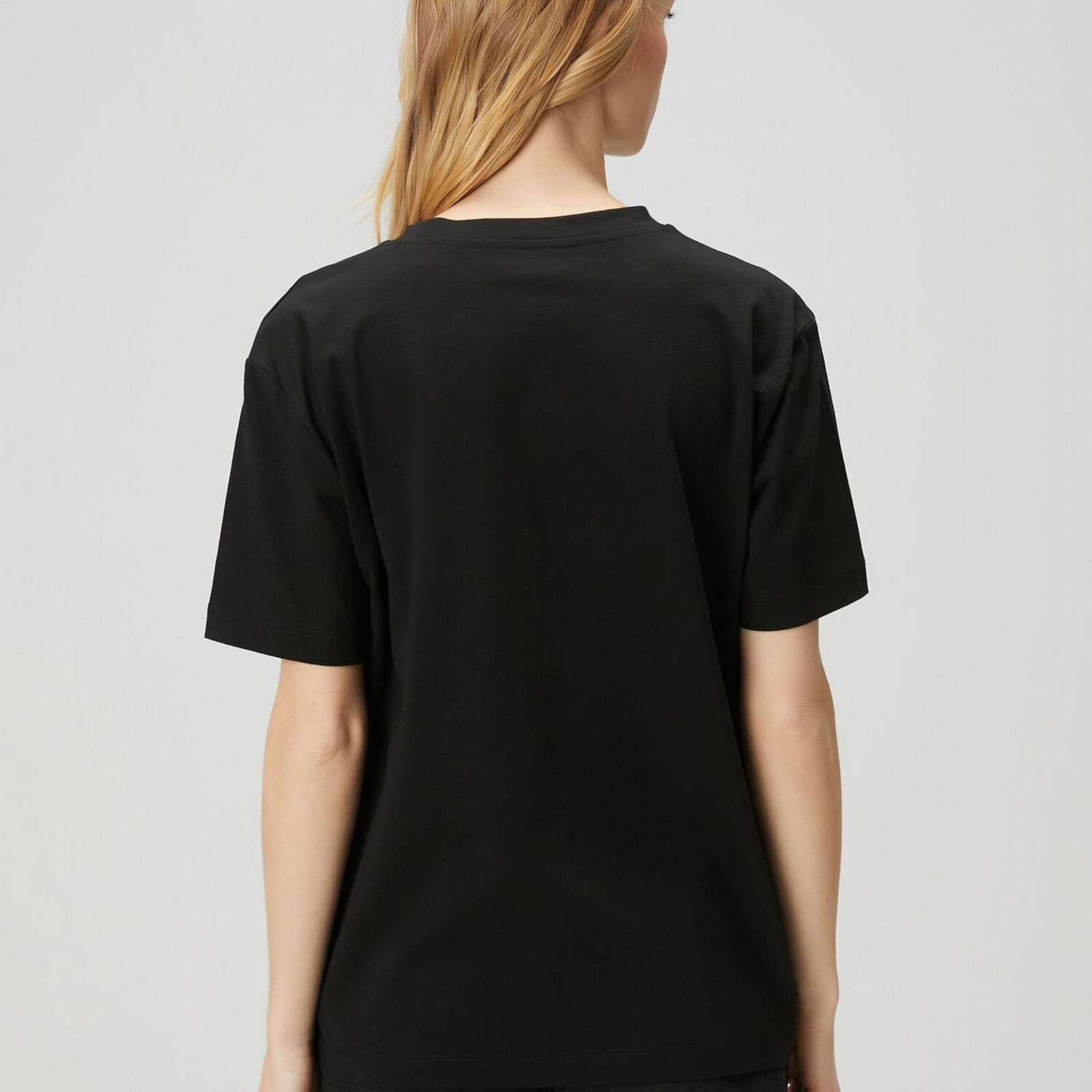 Beymen Club Kadin Siyah Metalik Logo Detaylı T-shirt