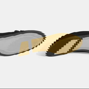  Kadın Siyah Metal Aksesuarlı Süet Loafer