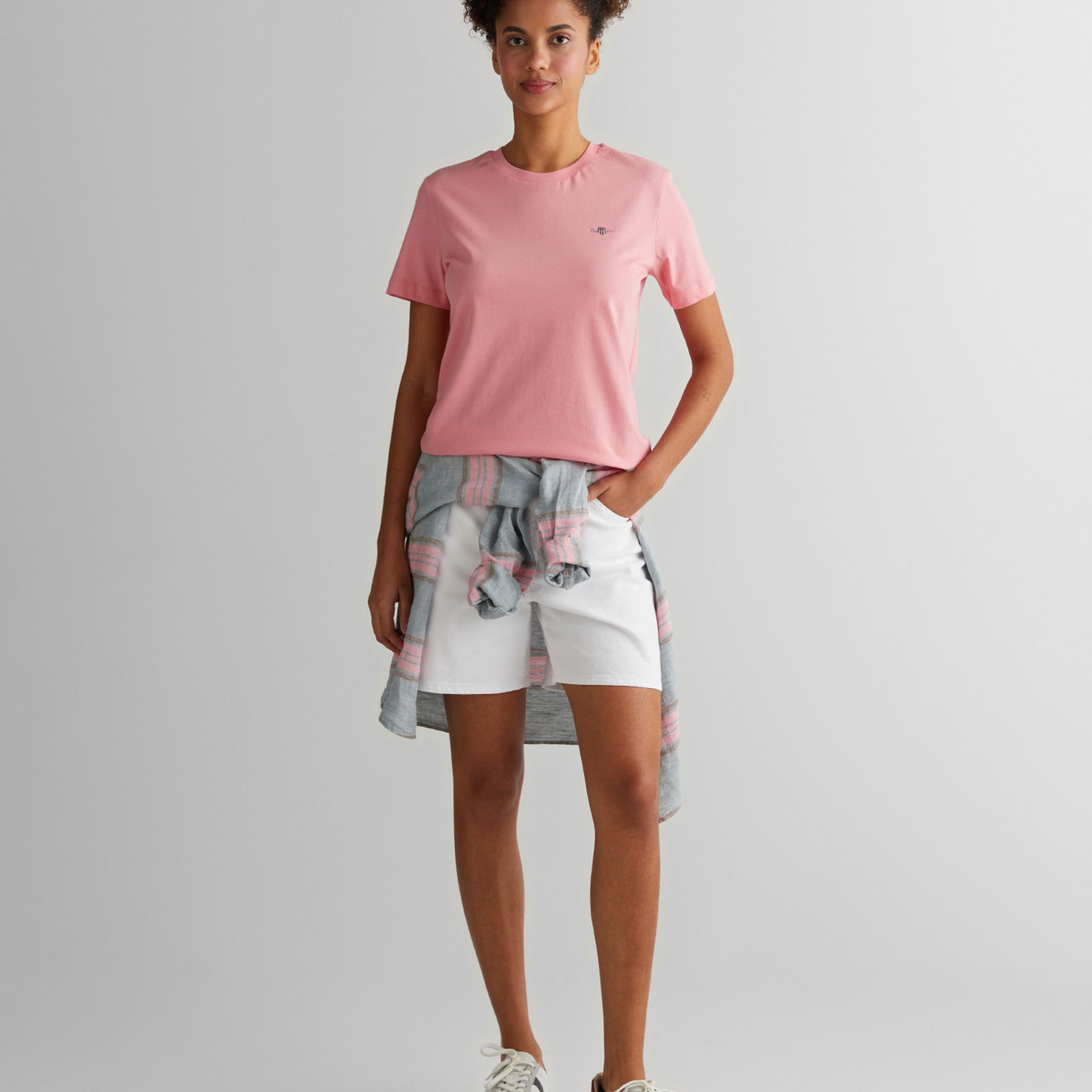 GANT Kadın Pembe Regular Fit Bisiklet Yaka T-Shirt