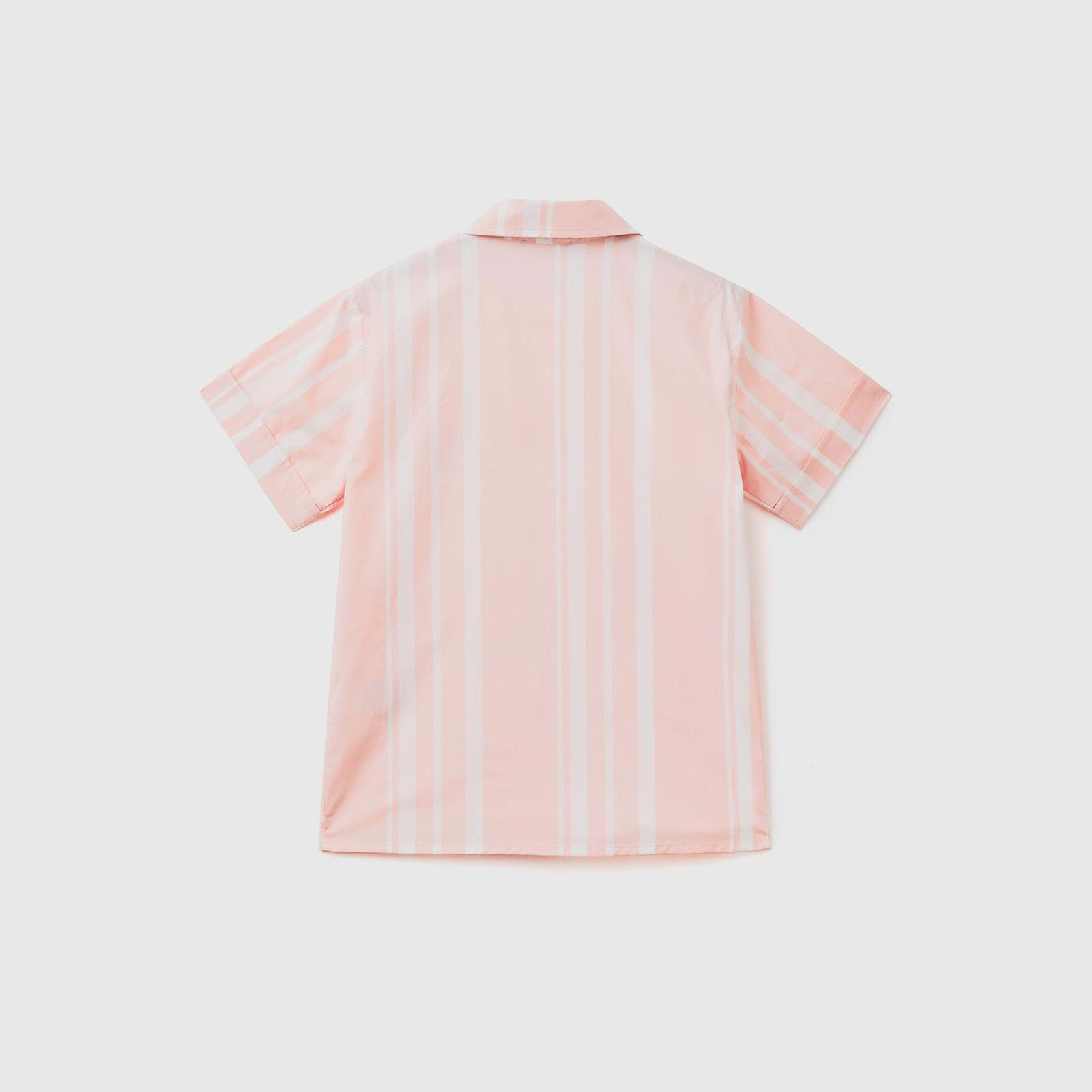 Kadın Açık Pembe Çizgili Yarım Logolu Kısa Kollu Poplin Gömlek