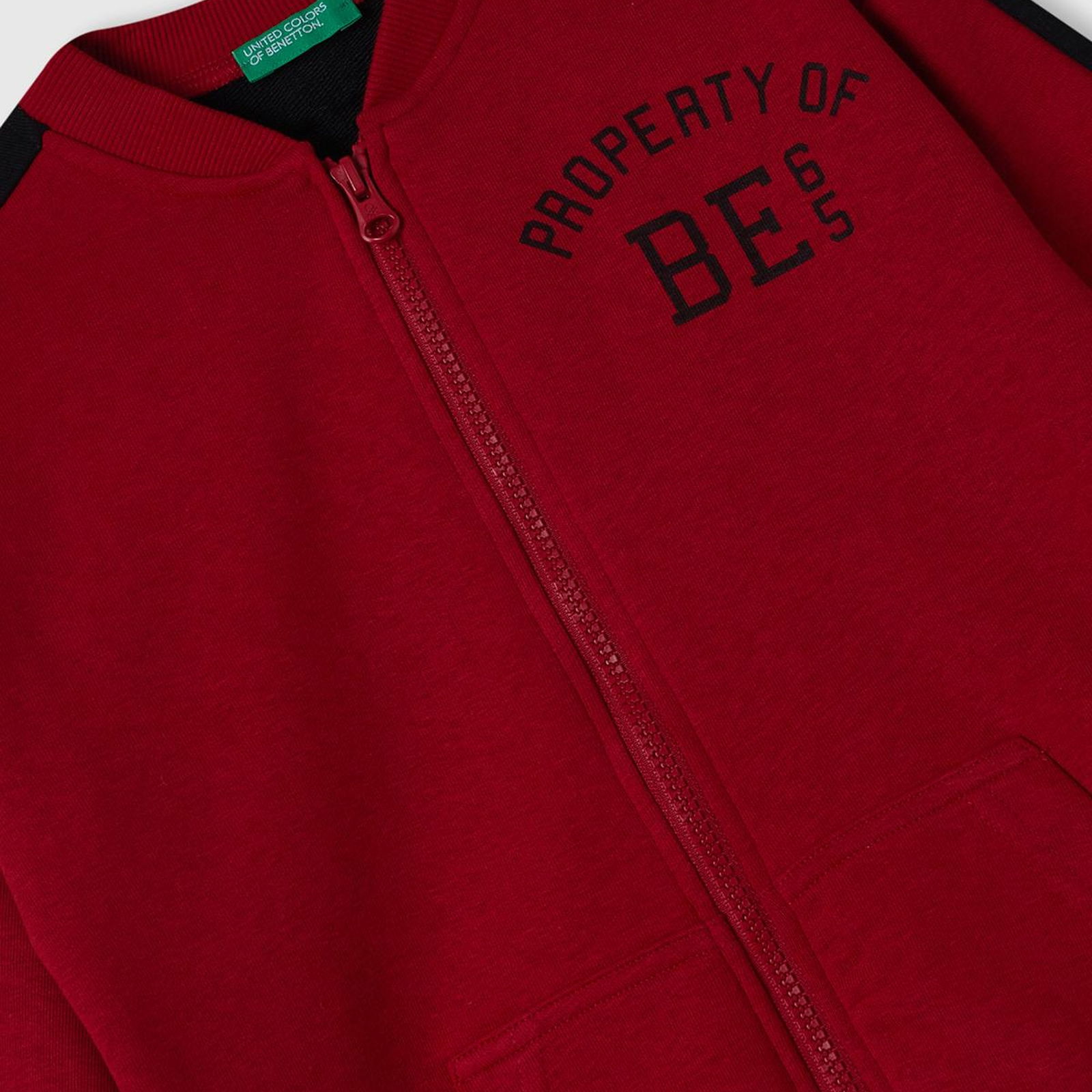 Erkek Çocuk Kırmızı Slogan Baskılı Renk Bloklu Sweatshirt