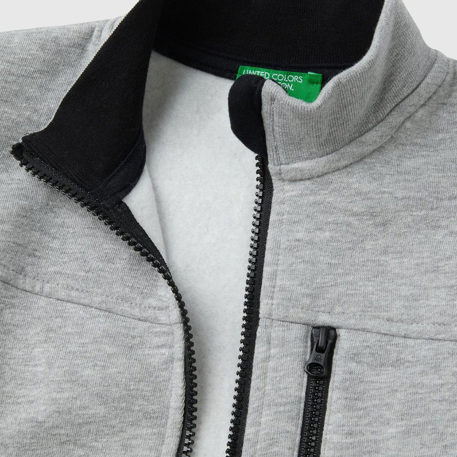 Erkek Çocuk Gri Melanj Yakası Fermuarlı Cep Detaylı Yarım Logolu Sweatshirt