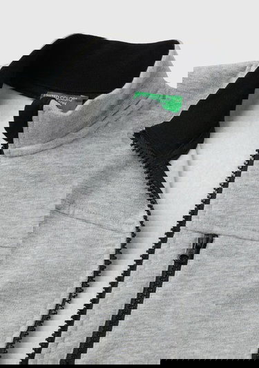  Erkek Çocuk Gri Melanj Yakası Fermuarlı Cep Detaylı Yarım Logolu Sweatshirt