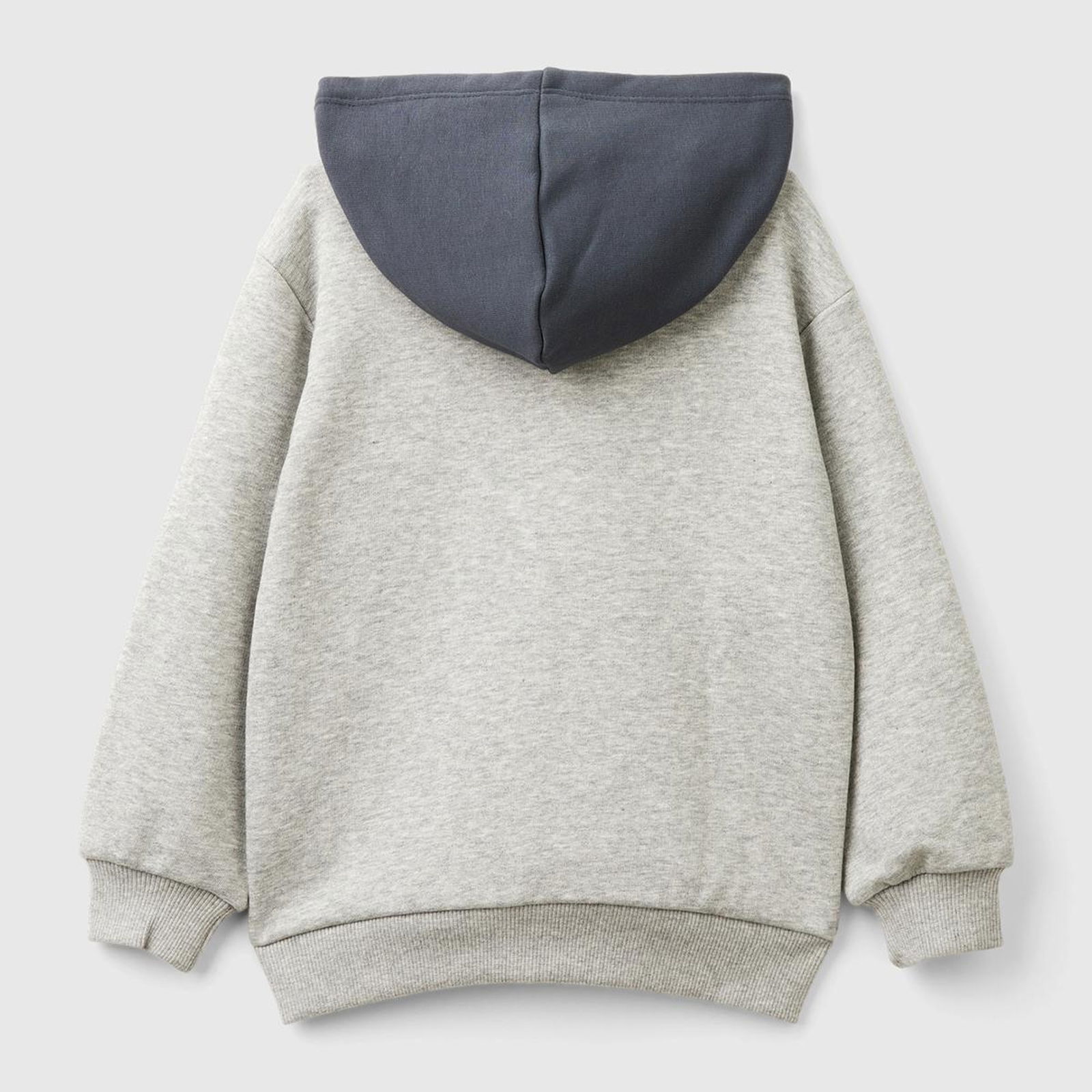 Erkek Çocuk Gri Melanj Önü Baskılı Kapüşonu Kontrast Renkli Kanguru Cepli Sweatshirt