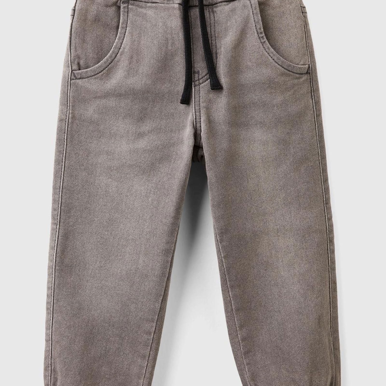 Erkek Çocuk Gri Denim Arka Cebi Logolu Lastik Paça Ağartılmış Denim Pantolon