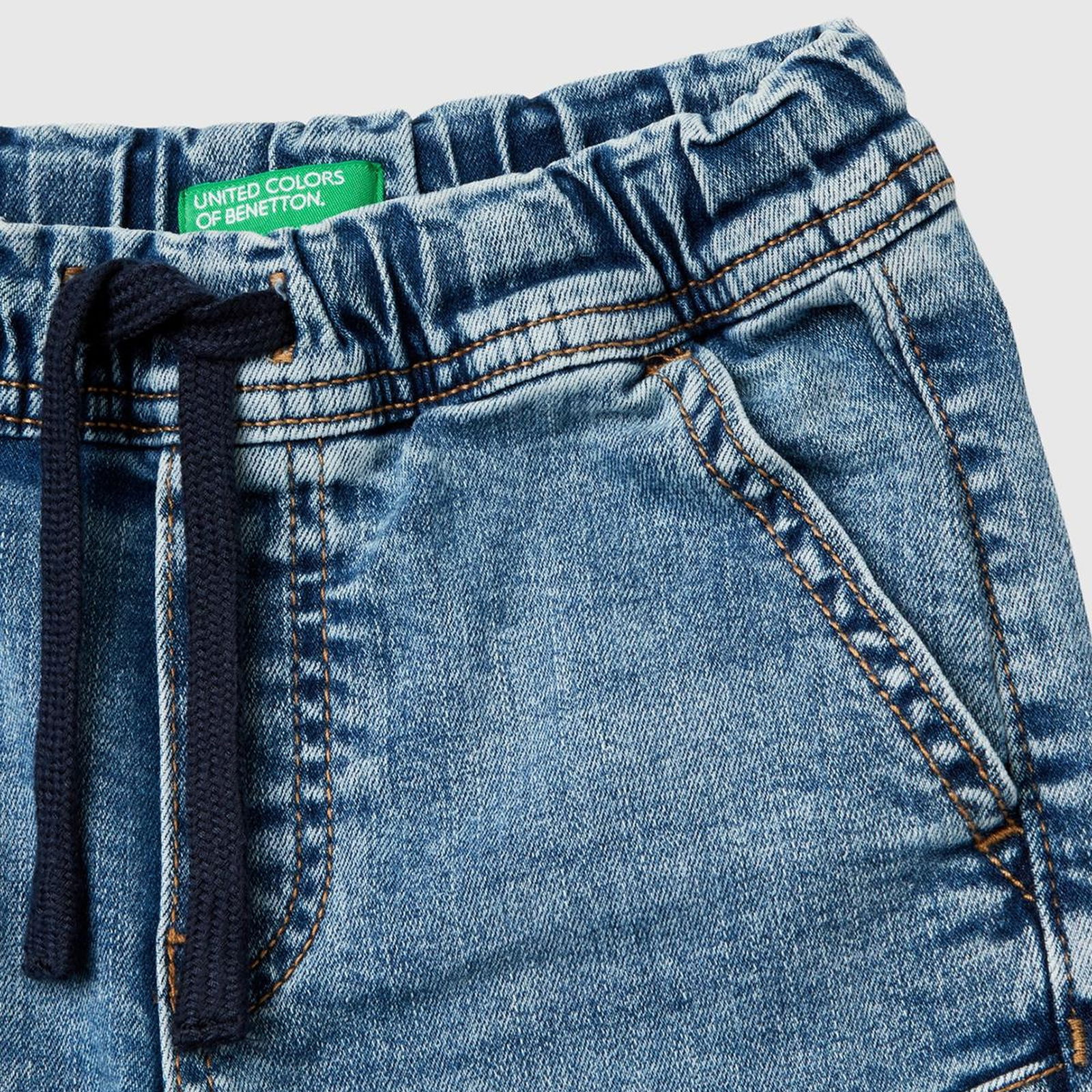 Erkek Çocuk Denim Beli Lastikli Büzgü İpli Kıvrık Paça Denim Pantolon