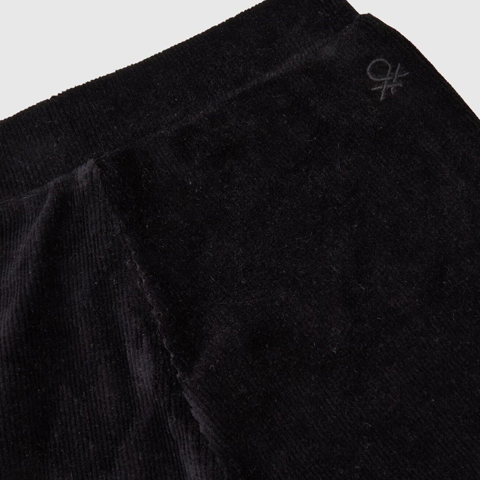 Kız Çocuk Siyah Arkası Logo İşlemeli Geniş Paça Pantolon
