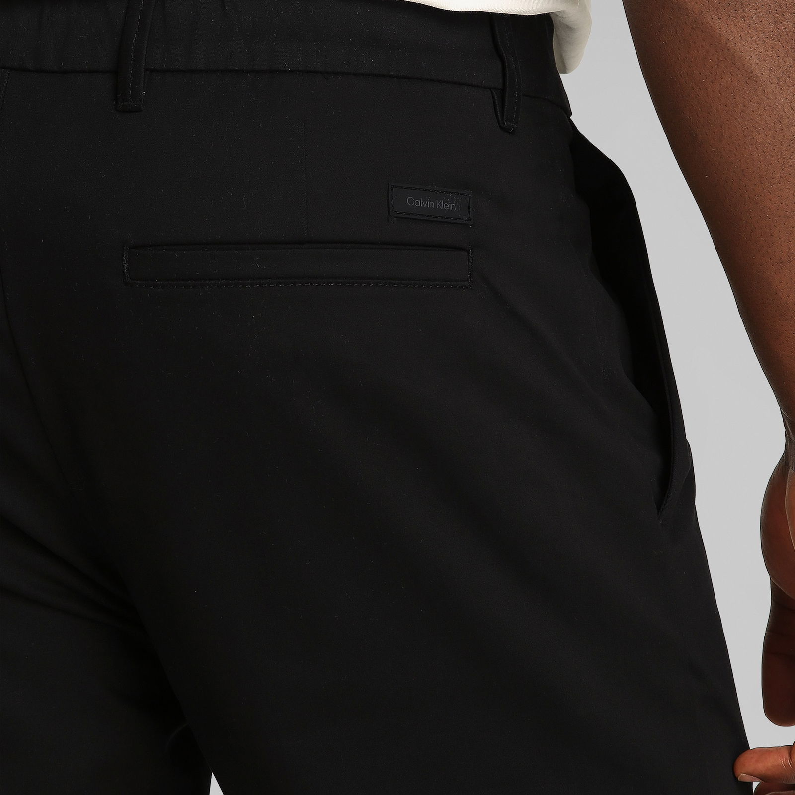 Calvin Klein San Stretch Tapered Pleat Erkek Siyah Pantolon