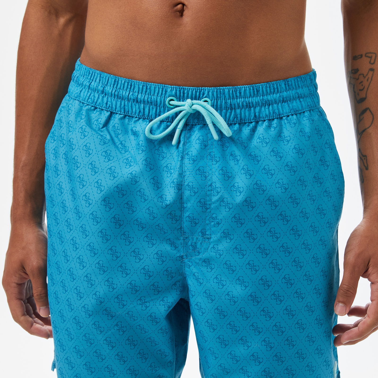 Guess Swimtrunk Medium Emb Peach Twill 115 Erkek Mavi Deniz Şortu