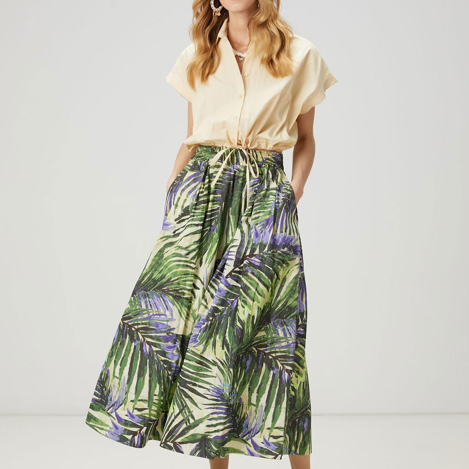 Beymen Club Kadin Krem Büzgülü Crop Gömlek