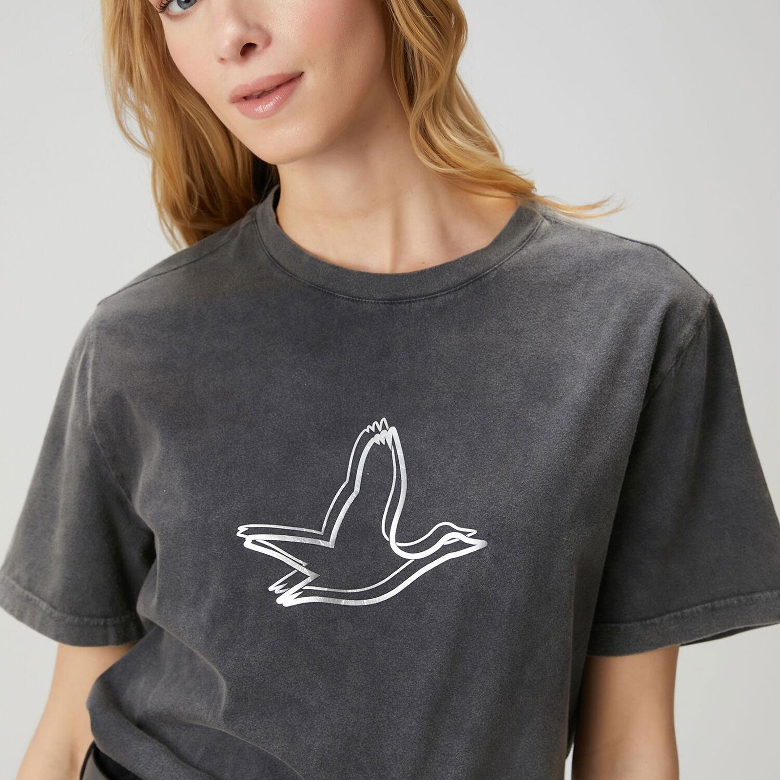 Beymen Club Kadin Siyah Taşlı Kaz Logolu T-shirt