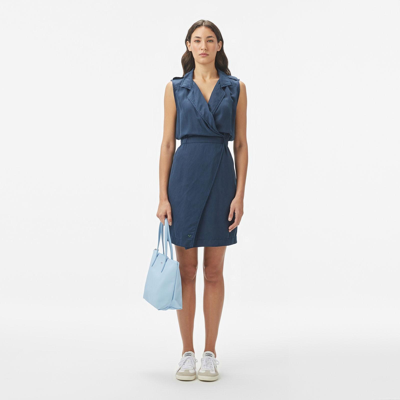Lacoste Kadın Classic Fit Kolsuz Lacivert Elbise
