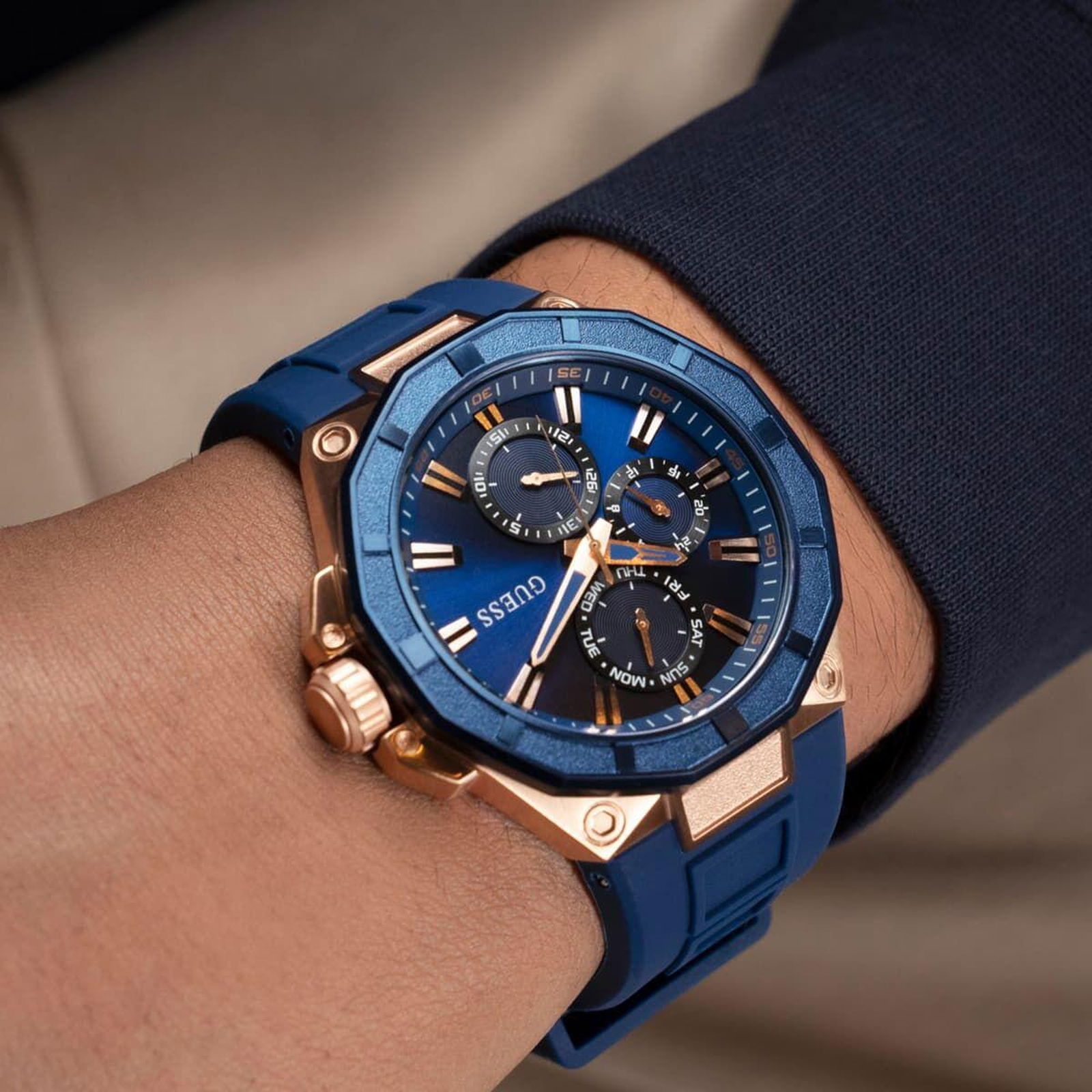 Guess GUGW0803G2 Erkek Kol Saati